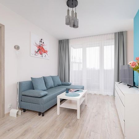 Cozy Apartments Laszkiewicza With Parking By Noclegi Renters Краків Екстер'єр фото