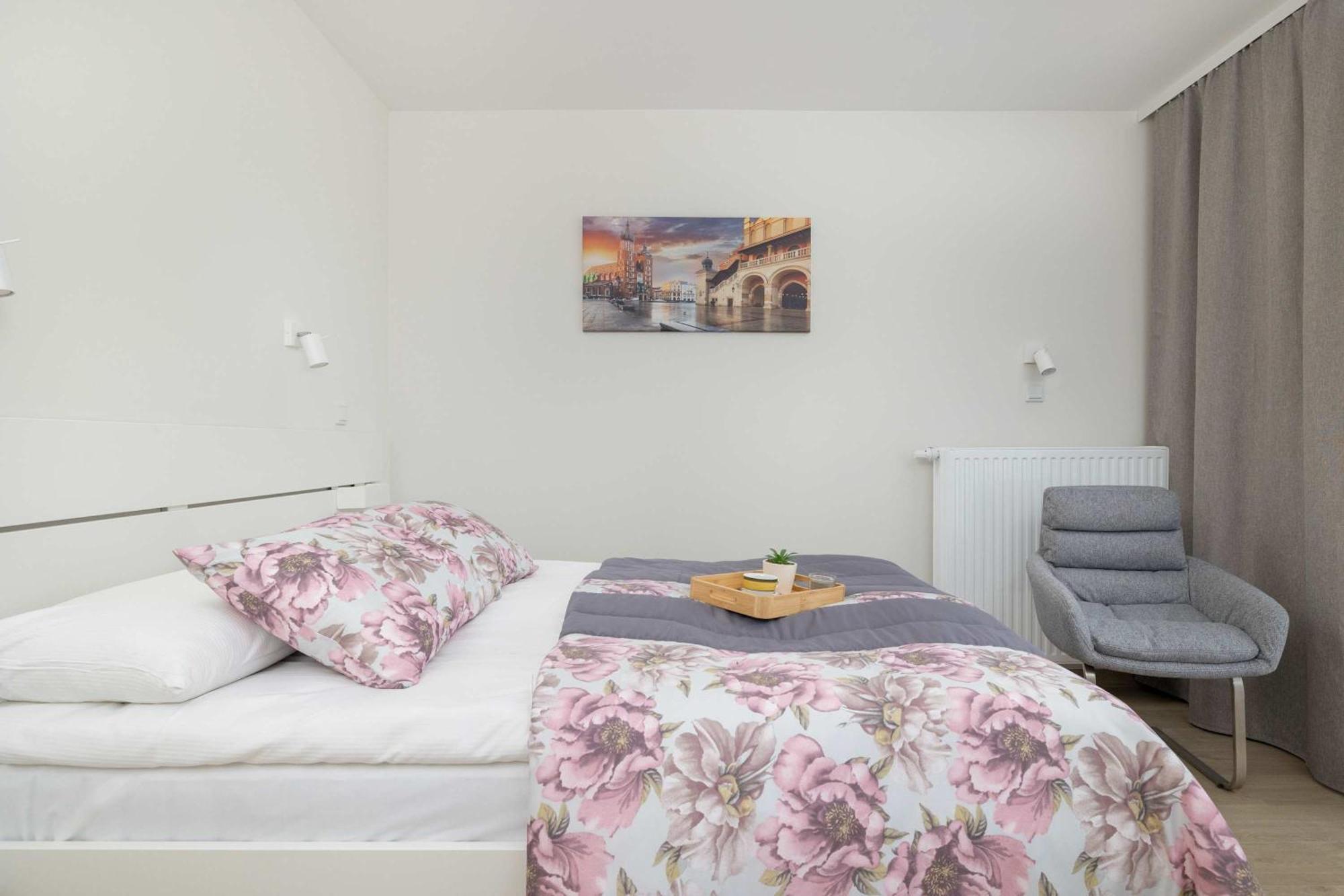 Cozy Apartments Laszkiewicza With Parking By Noclegi Renters Краків Екстер'єр фото