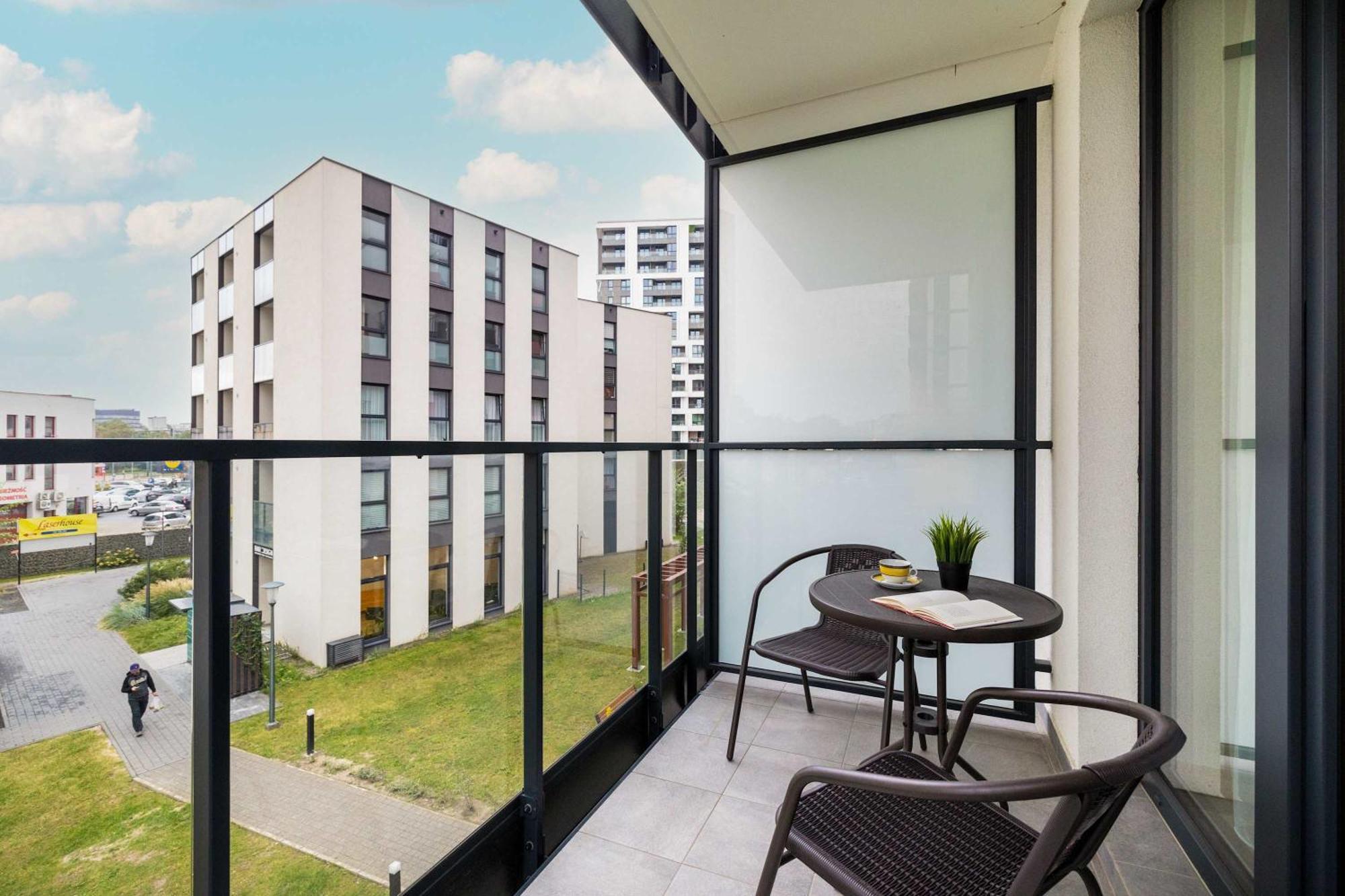 Cozy Apartments Laszkiewicza With Parking By Noclegi Renters Краків Екстер'єр фото