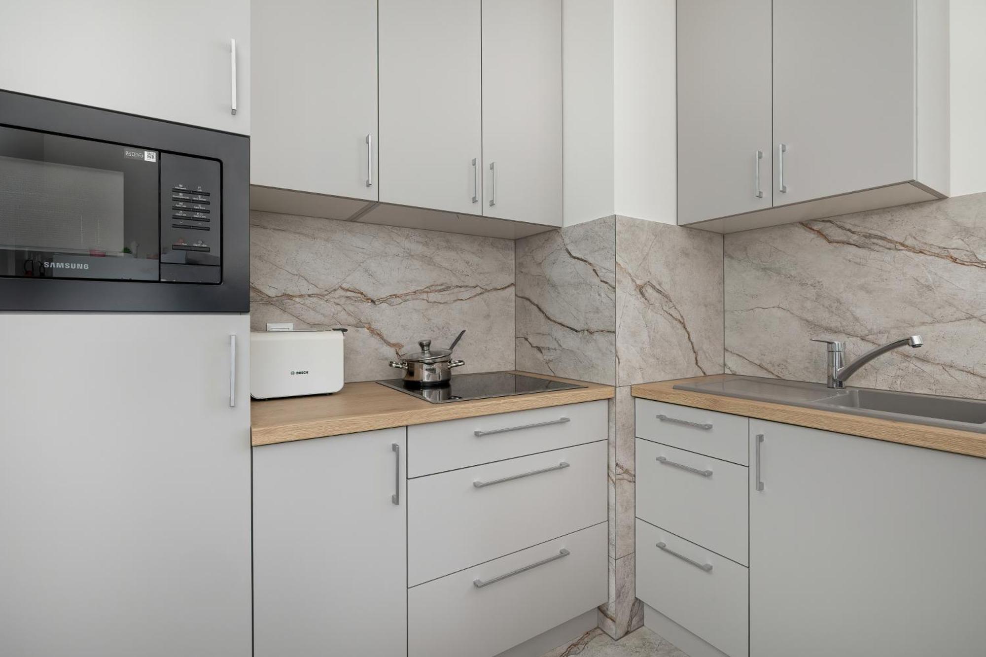 Cozy Apartments Laszkiewicza With Parking By Noclegi Renters Краків Екстер'єр фото
