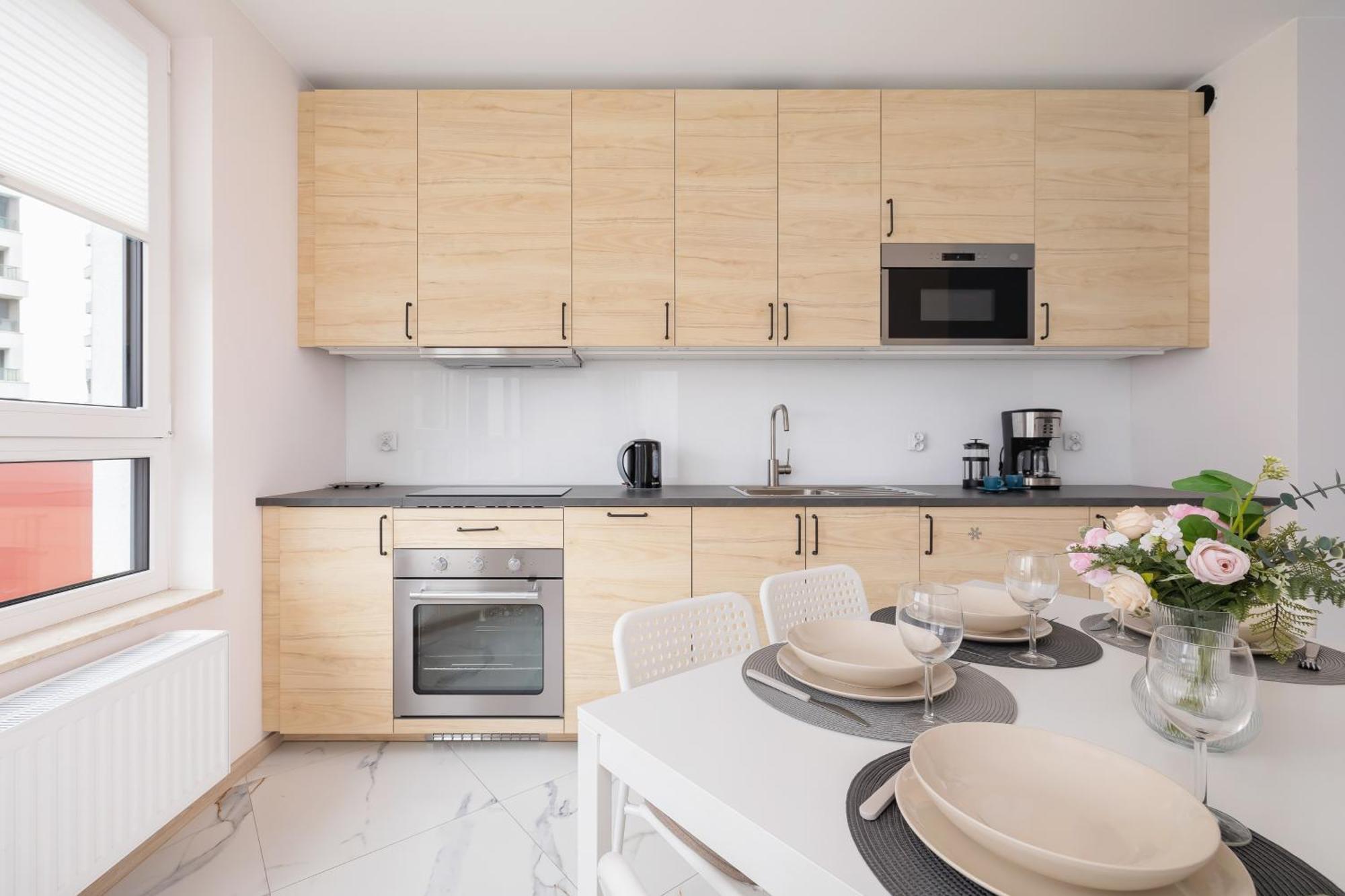 Cozy Apartments Laszkiewicza With Parking By Noclegi Renters Краків Екстер'єр фото